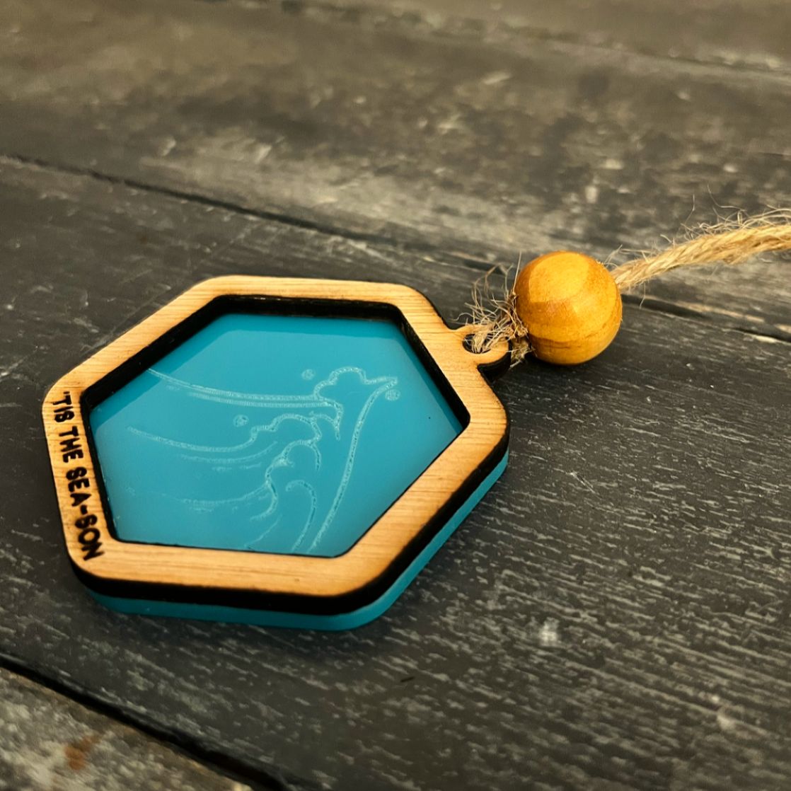 ❆ ‘Tis the sea-son - wood/acrylic coastal Christmas bauble