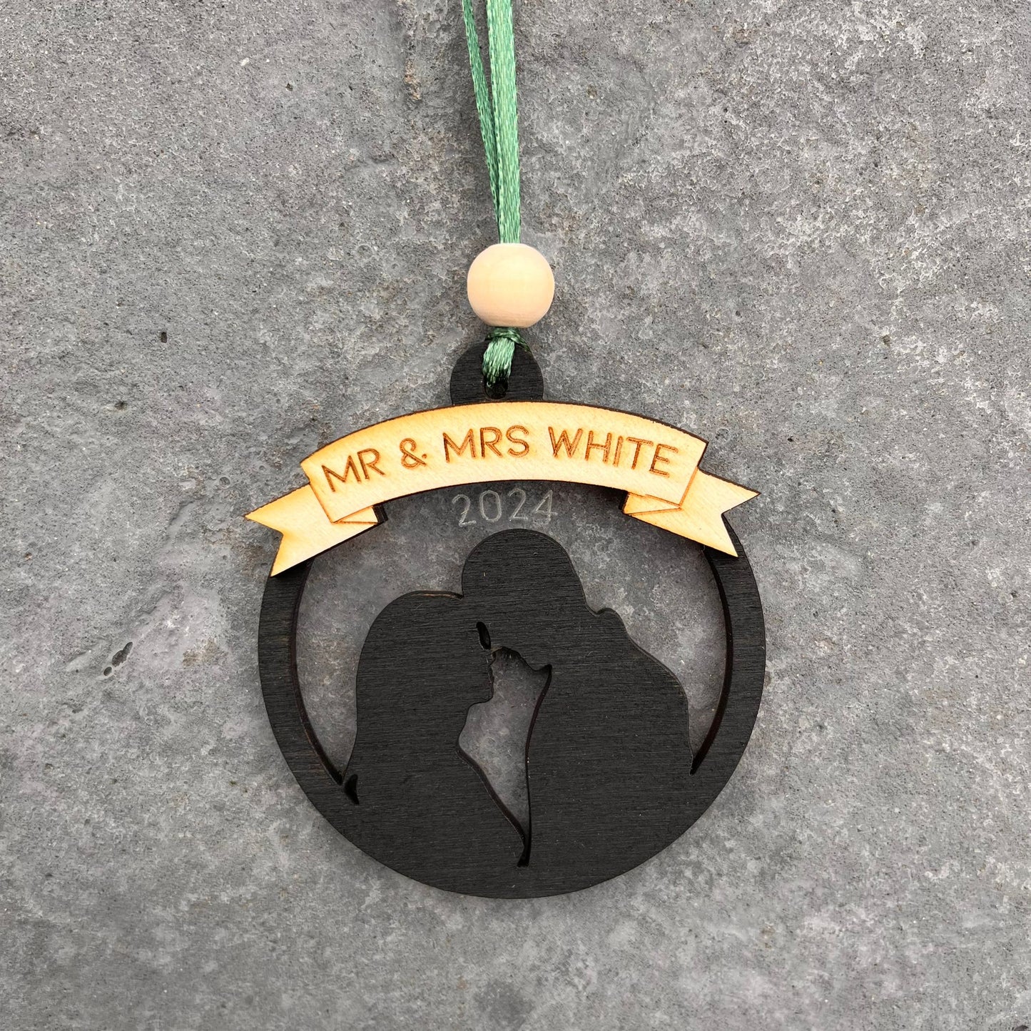 ❆ ‘Mr & Mrs' personalised acrylic/wood bauble