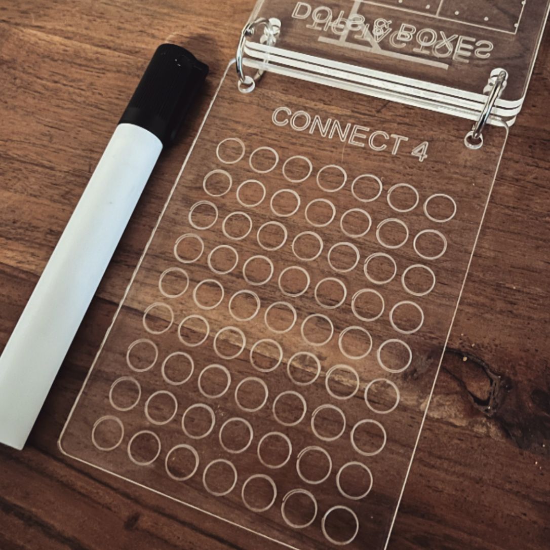 Reusable travel game set (acrylic)