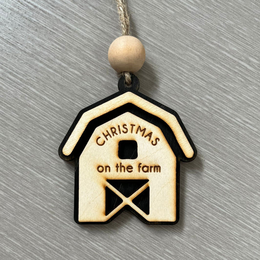 ❆ ‘Christmas on the farm' bauble