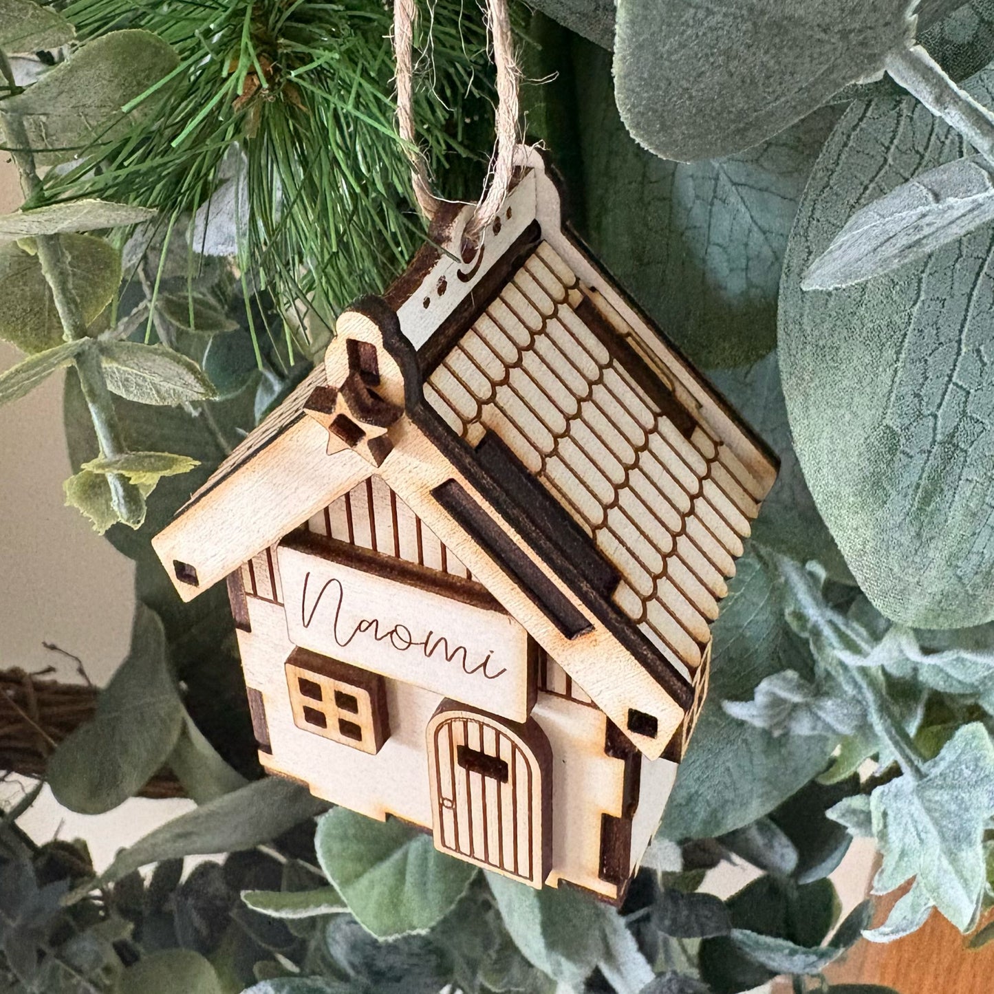 ❆ 3D wooden house bauble - personalised