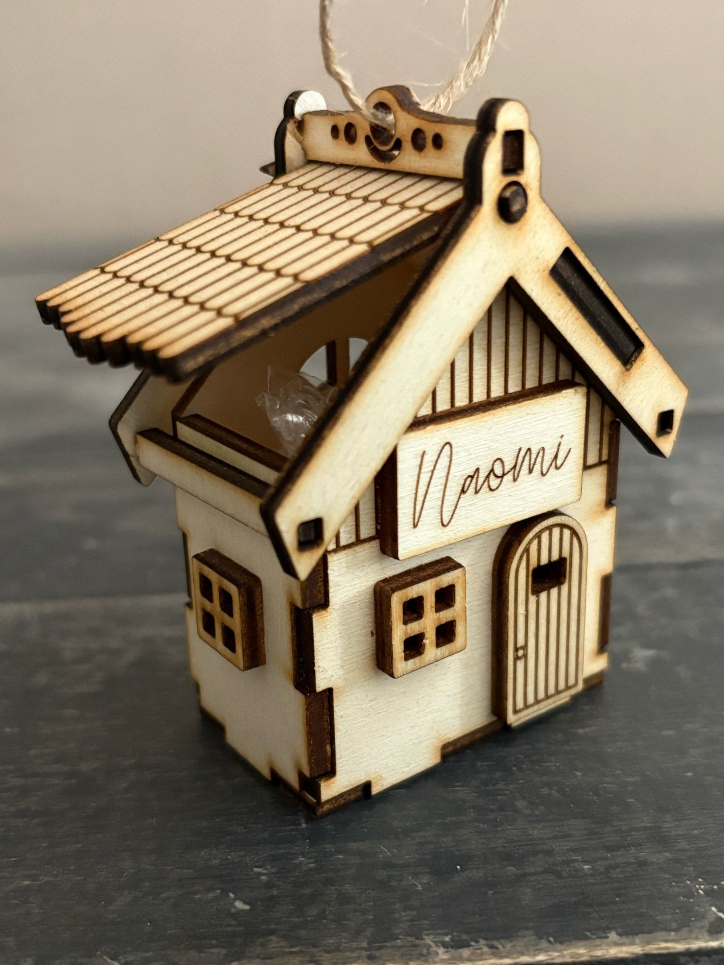 ❆ ‘Grandchildren always welcome' 3D hanging keepsake