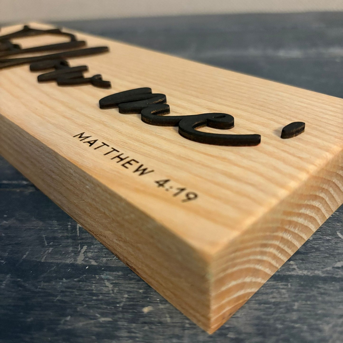 'Follow me' - decorative ash plaque