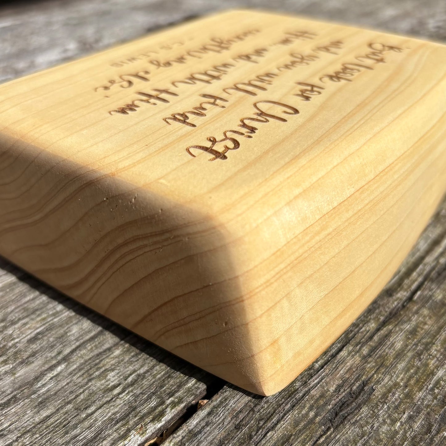'But look for Christ and you will find Him' Cedar decorative plaque