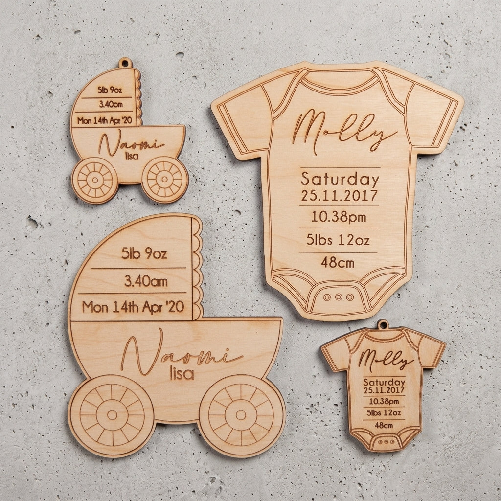 ❆ ‘Baby's details' personalised keepsake / bauble