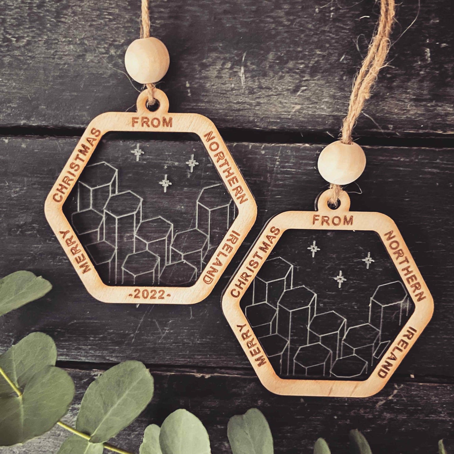❆ 'Merry Christmas from NI' - Wood/Acrylic bauble