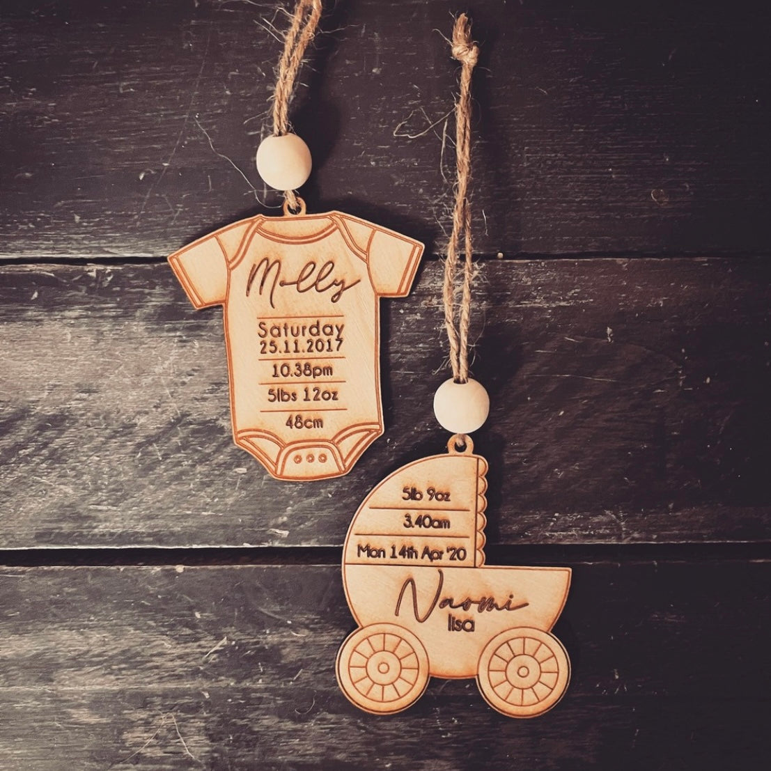 ❆ ‘Baby's details' keepsake / bauble